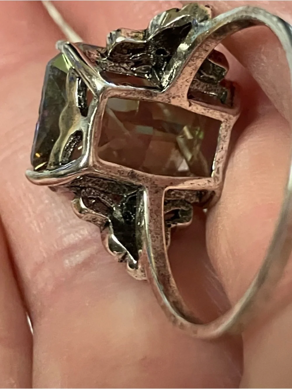 Simulated Mystic Topaz Glass Stone Silver Tone Cocktail Ring Size 10.75 NEW